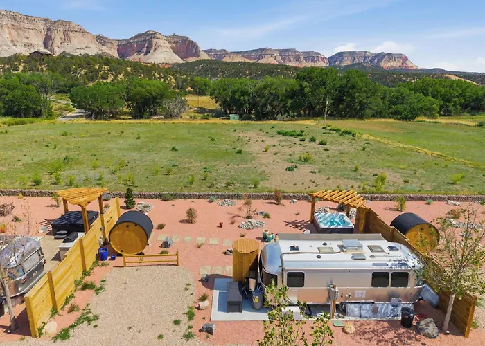 The Airstream 1 At The Fields In East Zion