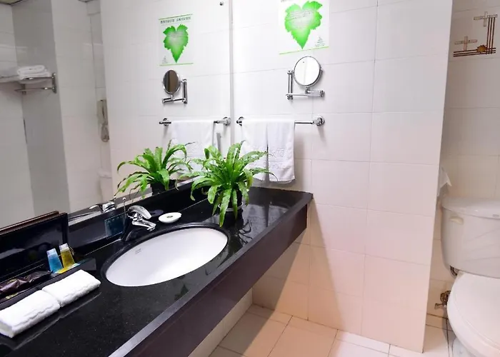Baodao Exhibition Center Hotel