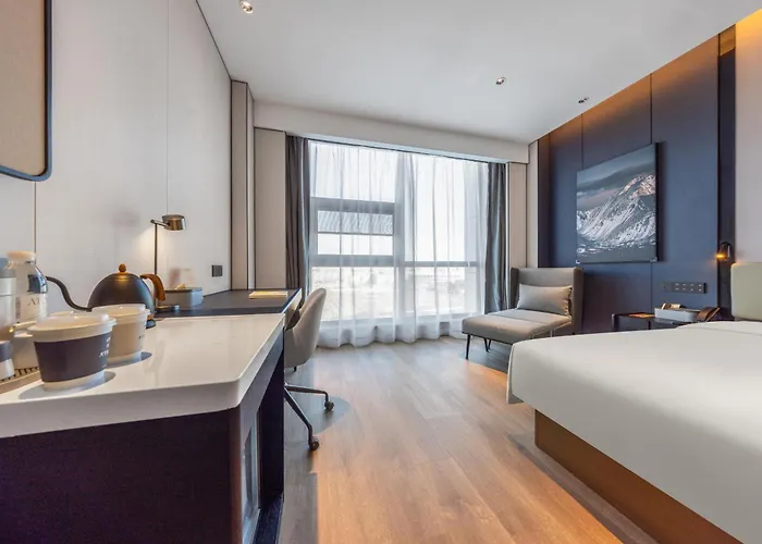 Atour Hotel Wefang High Tech Zone Management Committee East Jiankang Street