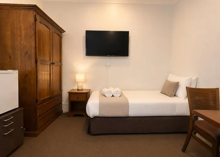 The Lodge Cooma