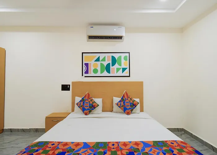 Fabhotel Sp Living Tree