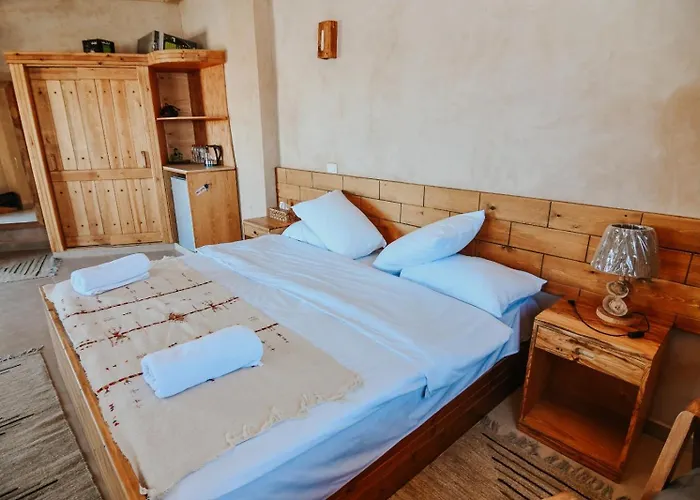 Breezy Island Hotel