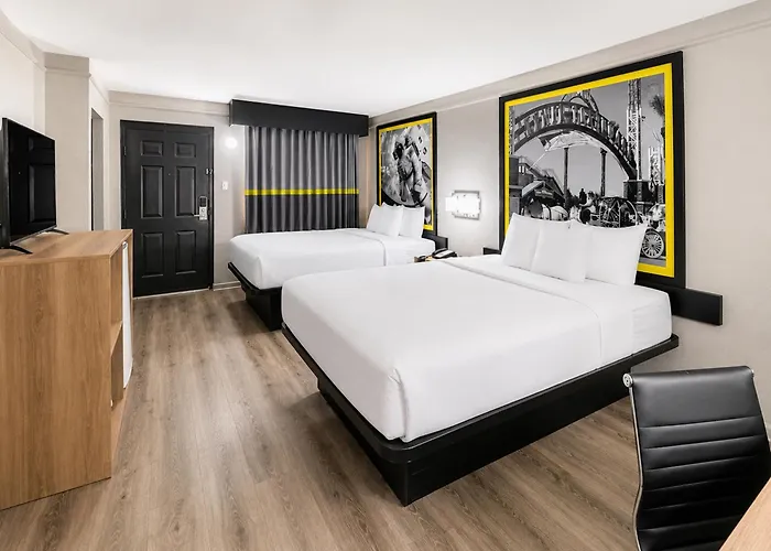 Super 8 By Wyndham Nacogdoches Near University