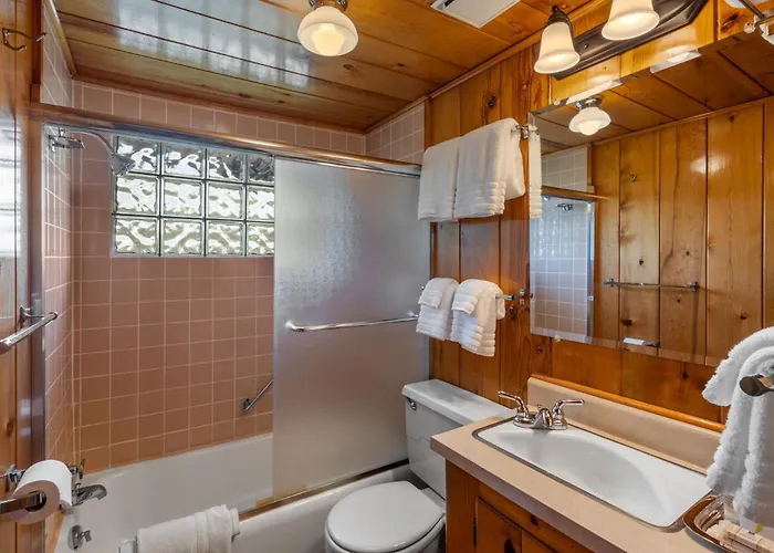 El Western Cabins & Lodges