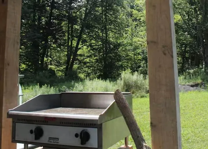 Tiny Timber Tent- Retreet