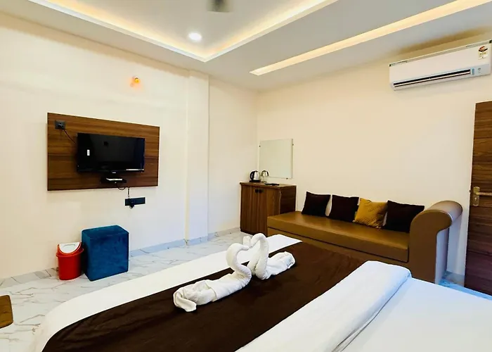 Hotel Gurukripa Palace
