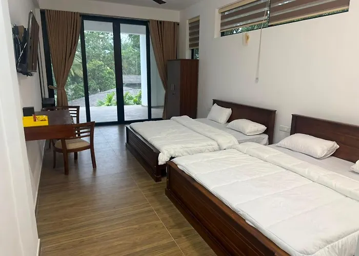 32Aw Hotel