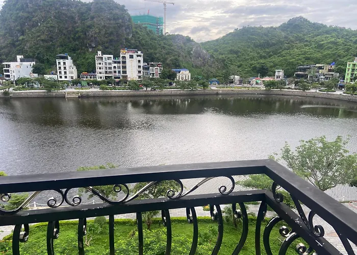 Anh Như Hostel&Restaurant Cat Ba