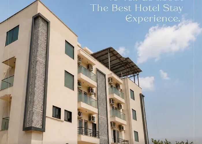 Royal Regal-Rooms & Suites