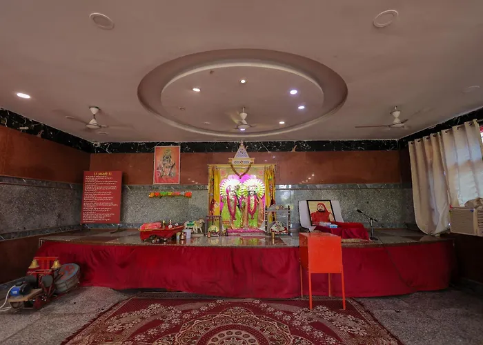 Omji Ashram - Kishori Kripa Dham