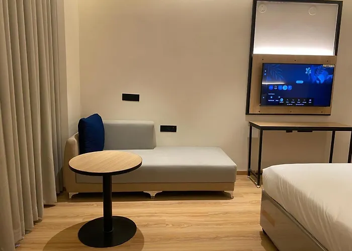 Z Suites And Studios