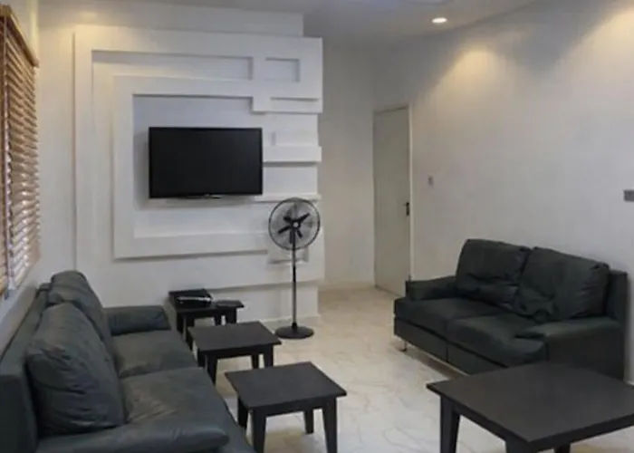 Rewaj Hotel & Lounge