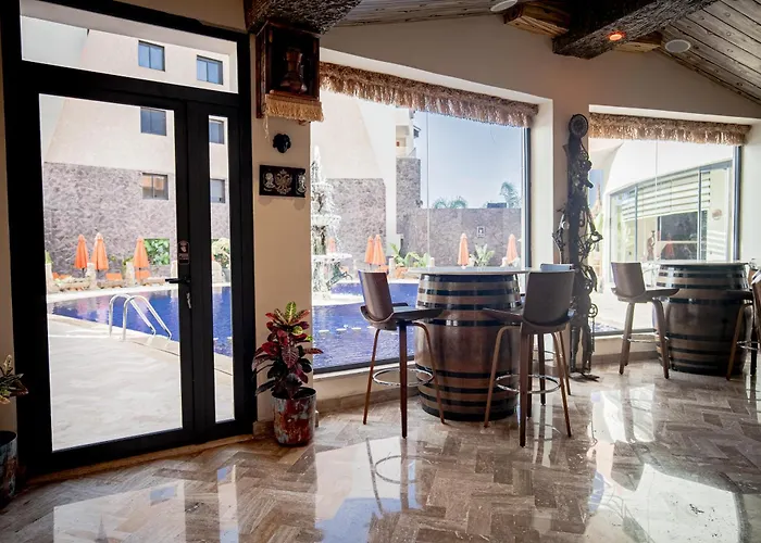 Hotel Paradise Kma
