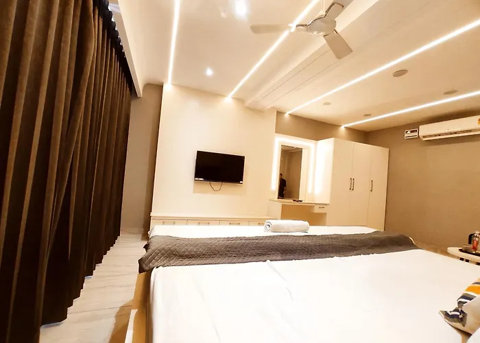 Hotel White Rock - All Luxury Rooms By Sky Hotels
