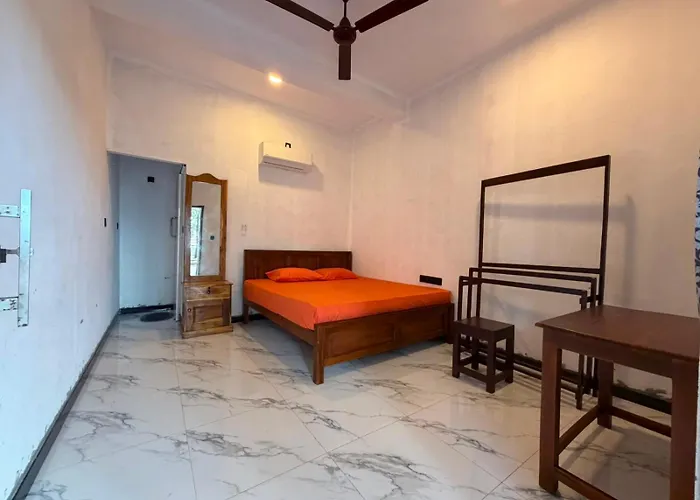 Seasong Bungalow Arugambay