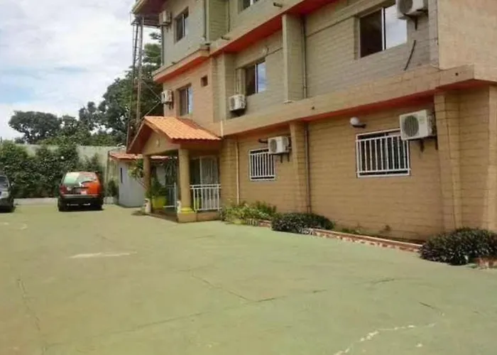 Zambezi Hotel
