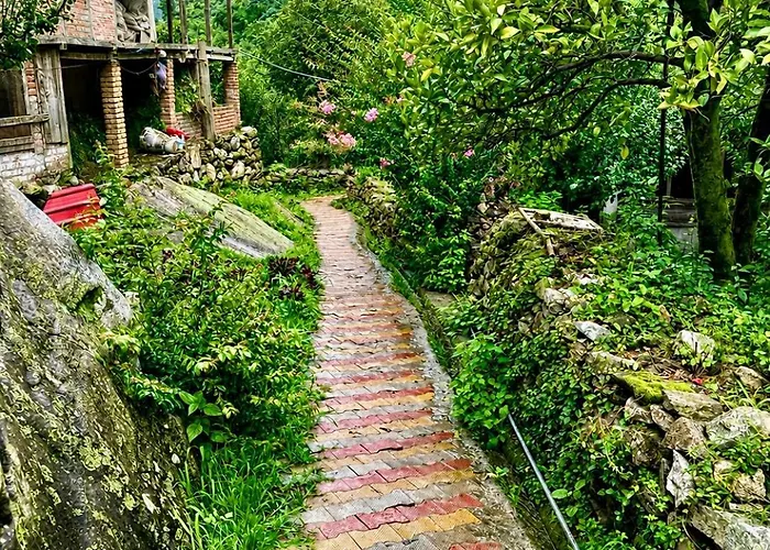 The Mountain Raga , Riverside Villa
