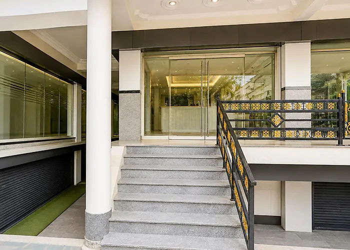 Super Townhouse Oak Prayagraj Bus Terminal Road