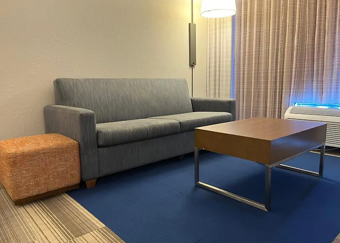 Holiday Inn Express Panama City - Tyndall