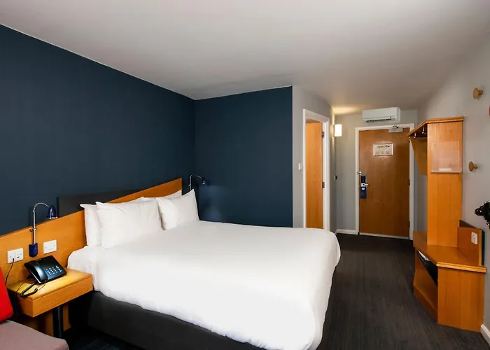 Holiday Inn Express Stirling By Ihg