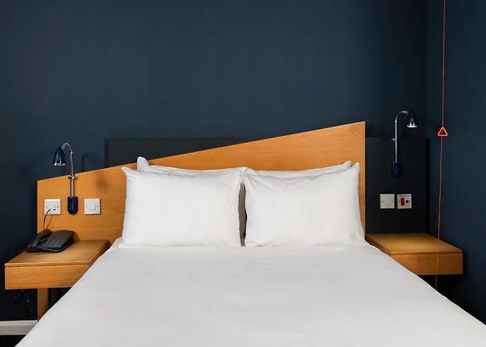 Holiday Inn Express Droitwich Spa By Ihg