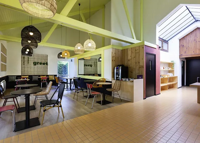 Greet Hotel Villeneuve La Garenne - Renove