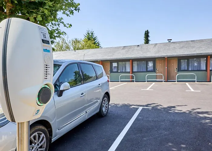 Campanile Nature - Niort Est La Creche
