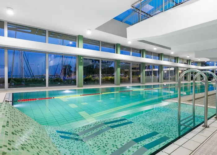Hotel Yacht Wellness & Business