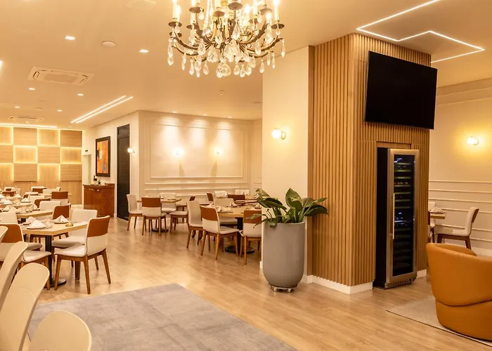 Monaco Hotel & Convention By Easy Class