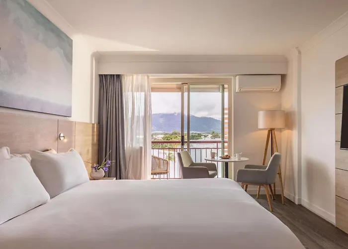 Novotel Cairns Oasis Resort