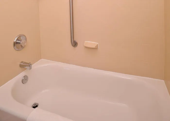Hampton Inn By Hilton Litchfield
