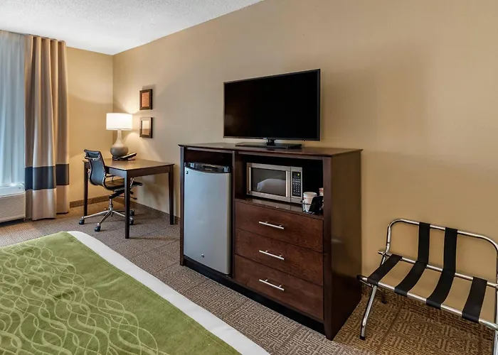 Comfort Inn & Suites Bryant - Benton