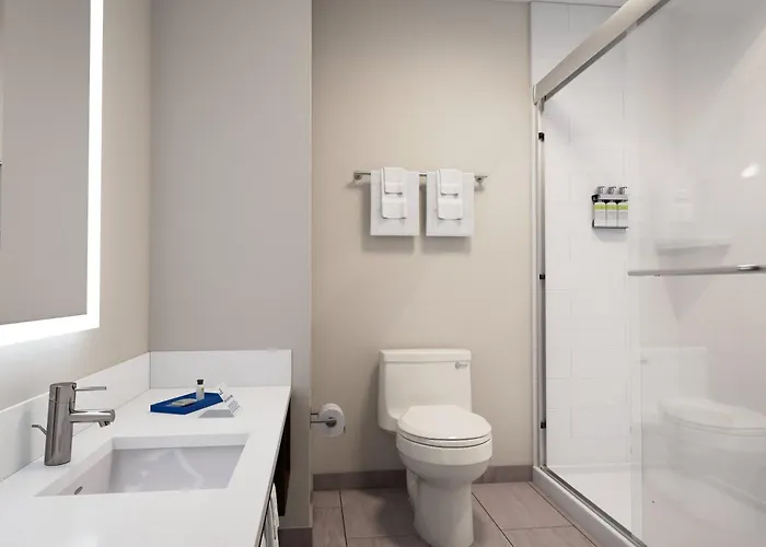 Holiday Inn Express & Suites - Williamstown - Glassboro By Ihg