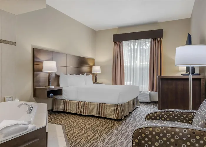 Best Western Plus Bridgewater Hotel & Convention Centre