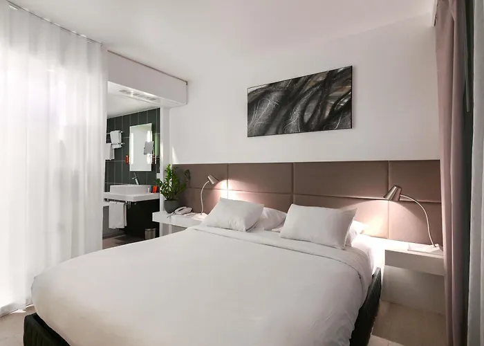 Novotel Suites Paris Issy Les Moulineaux