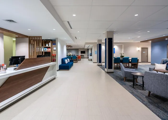 Holiday Inn Express & Suites Vaughan-Southwest By Ihg
