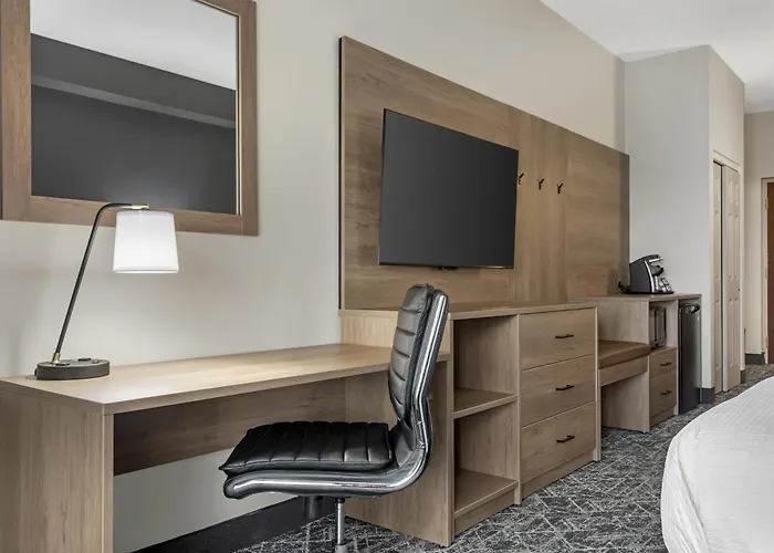 Best Western Plus Brandon Inn
