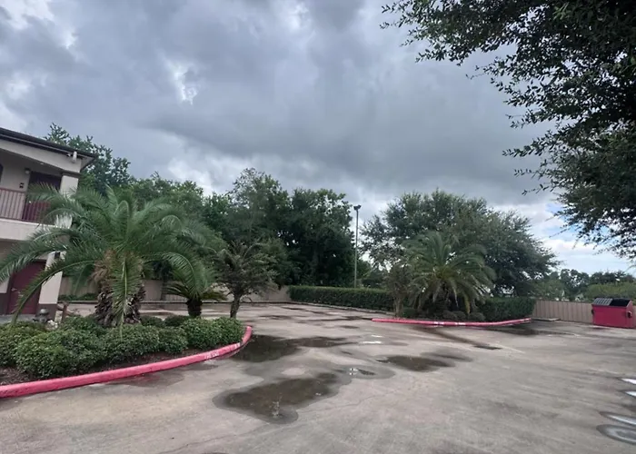 Palace Inn - Baytown I-10
