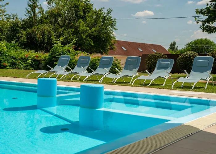 Liza Aqua & Conference Hotel