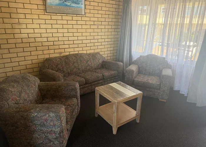 Coastal Comfort Motel