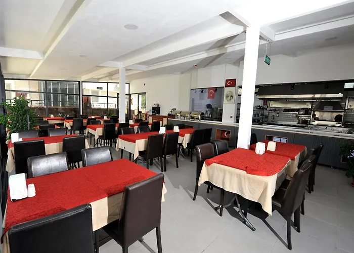 Ozalp Han Hotel