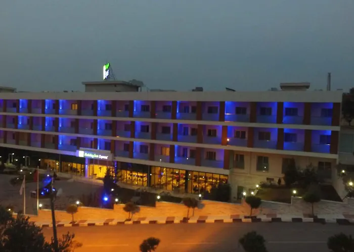 Holiday Inn Express Manisa-West By Ihg