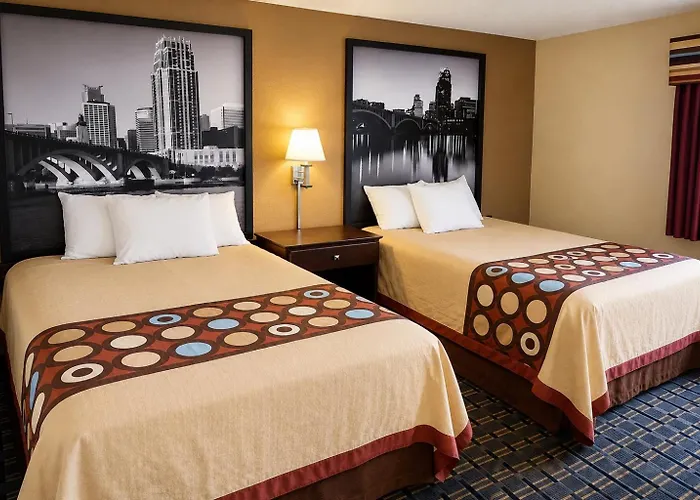 Super 8 By Wyndham Melrose