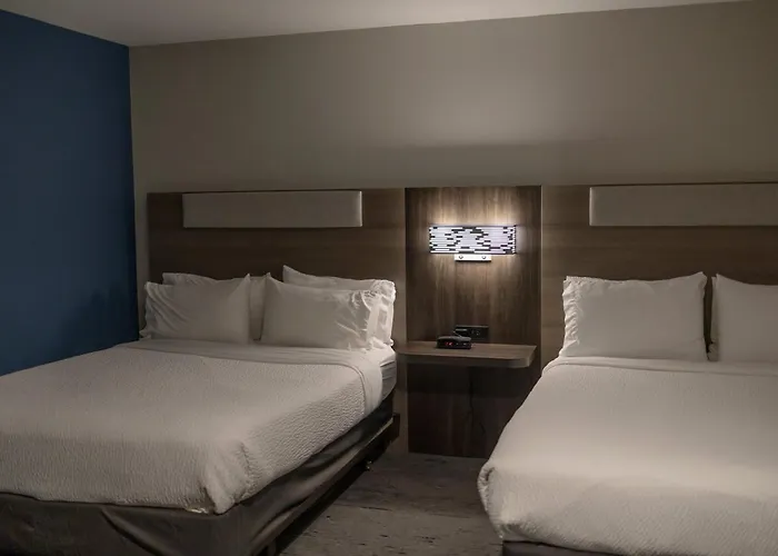 Holiday Inn Express Hotel & Suites Torrington By Ihg