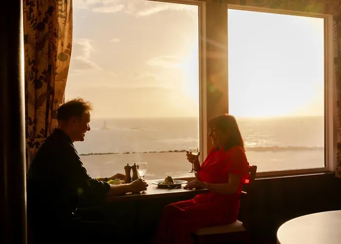 The Land'S End Hotel