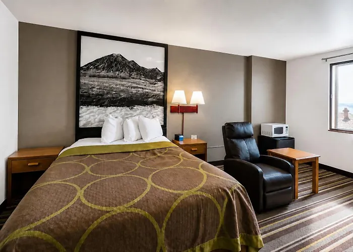 Fairbridge Inn And Suites