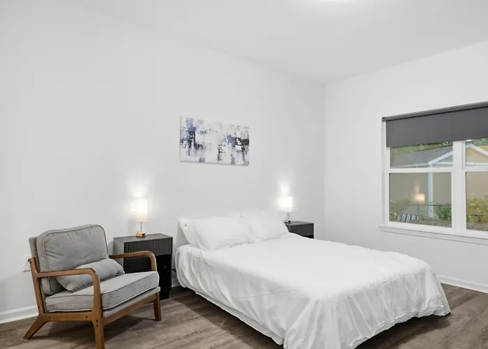 Silver Comet Motel Modern Boutique Suite