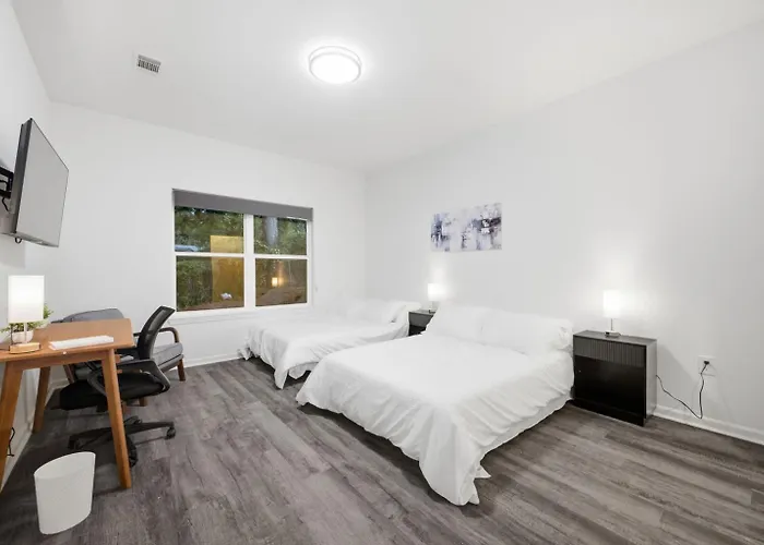 Silver Comet Motel Modern Boutique Suite