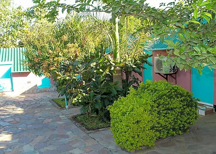 Luna Lodge