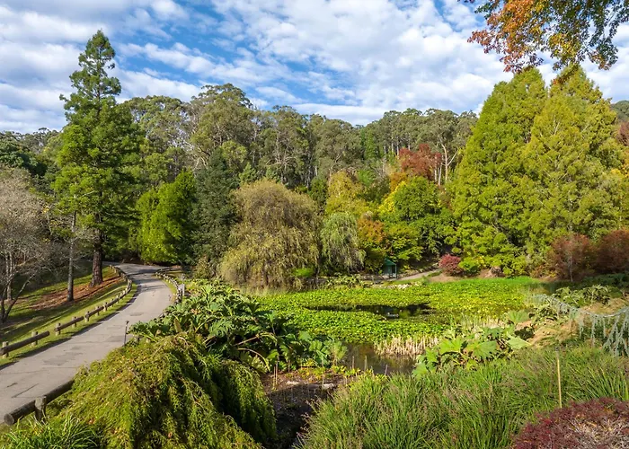 Mount Lofty House Adults Retreat - Enjoy 21 Signature Inclusions